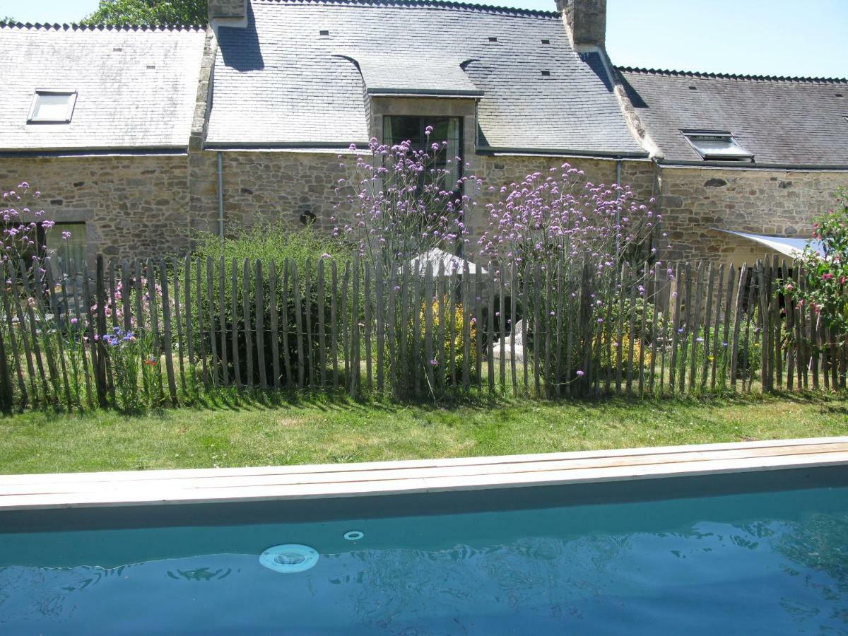 La Chambre Du Grand Val Caden Exterior foto